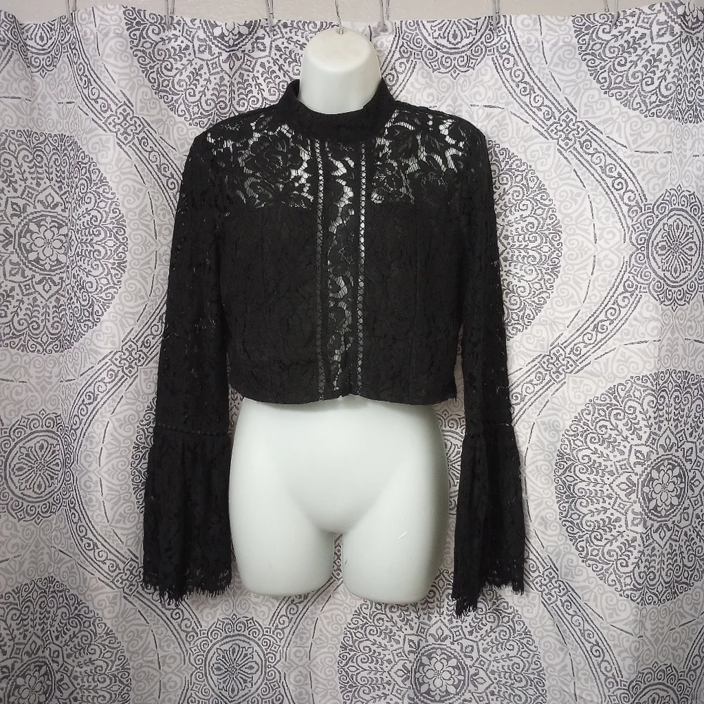 DO + BE Lace Gothic Crop Top with Bell Sleeves Size Large
